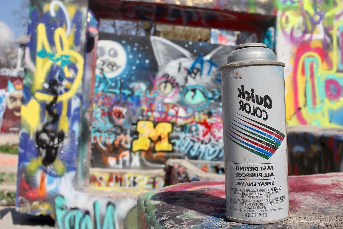 graffiti park at castle hill quick color spray on table austin